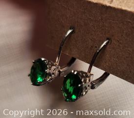 MaxSold Auction: Emerald green 925 silver earrings - Mississauga (Ontario, Canada) SELLER MANAGED Downsizing Online Auction - Golden Orchard Drive (CONDO)