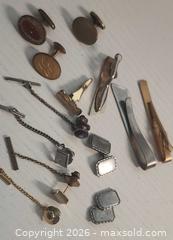 MaxSold Auction: Vintage cufflinks, tie clips - Mississauga (Ontario, Canada) SELLER MANAGED Downsizing Online Auction - Golden Orchard Drive (CONDO)