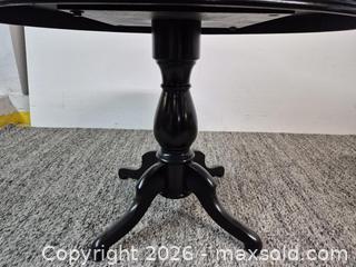MaxSold Auction: Black Round Pedestal Dining Table - Oshawa (Ontario, Canada) SELLER MANAGED Commercial Liquidation Online Auction - Bond Street West