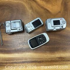 MaxSold Auction: Lot of Kodak Digital Cameras - Richmond Hill (Ontario, Canada) SELLER MANAGED Reseller Online Auction - Newkirk Road (STORAGE)