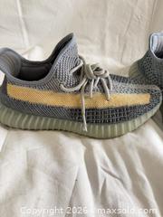 MaxSold Auction: Adidas Yeezy Boost 350 V2 Ash Pearl Sneakers GY7657 Men's Size 9 - Toronto (Ontario, Canada) SELLER MANAGED Downsizing Online Auction - Applefield Drive