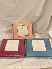 MaxSold Auction: Lot of 3 New St. Clair Essentials double sheet sets - Toronto (Ontario, Canada) SELLER MANAGED Downsizing Online Auction - Applefield Drive