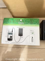 MaxSold Auction: Lot of 4 different humidity control and lights for plant growing  - Toronto (Ontario, Canada) SELLER MANAGED Downsizing Online Auction - Applefield Drive