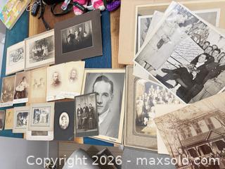 MaxSold Auction: Lot of black and white pictures  - Toronto (Ontario, Canada) SELLER MANAGED Downsizing Online Auction - Applefield Drive