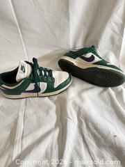 MaxSold Auction: Nike Dunk Low Retro Gorge Green Midnight size 9 - Toronto (Ontario, Canada) SELLER MANAGED Downsizing Online Auction - Applefield Drive