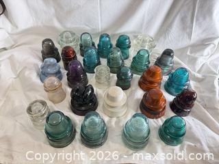 MaxSold Auction: Power Pole Insulators Glass & Porcelain lot - Toronto (Ontario, Canada) SELLER MANAGED Downsizing Online Auction - Applefield Drive
