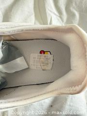 MaxSold Auction: Size 8.5 - Nike Air VaporMax Plus White - Toronto (Ontario, Canada) SELLER MANAGED Downsizing Online Auction - Applefield Drive