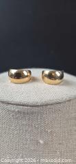 MaxSold Auction: 14K Gold Huggie Earrings - Toronto (Ontario, Canada) PARTNER MANAGED Downsizing Online Auction - Cavotti