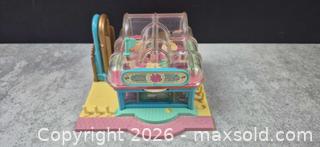 MaxSold Auction: Collectible Vintage Polly Pocket Café Mini Playset, Lot 4 of 9 - Toronto (Ontario, Canada) PARTNER MANAGED Downsizing Online Auction - Cavotti Crescent