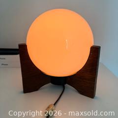 MaxSold Auction: Vintage Mid-century Oak Globe/Space Age Table Lamp, 1960s  - Toronto (Ontario, Canada) SELLER MANAGED Reseller Online Auction -  Crouse Road (STORAGE)