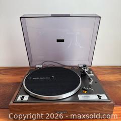MaxSold Auction: Vintage Pioneer Stereo Turntable — Model PL-10  - Toronto (Ontario, Canada) SELLER MANAGED Reseller Online Auction -  Crouse Road (STORAGE)