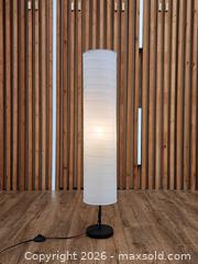 MaxSold Auction: 45" Floor Lamp w/ Rice Paper Shade New - Mississauga (Ontario, Canada) PARTNER MANAGED Reseller Online Auction -  Dundas Street East