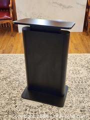 MaxSold Auction: Electric Adjustable Podium Like New - Mississauga (Ontario, Canada) PARTNER MANAGED Reseller Online Auction -  Dundas Street East