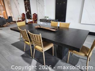 MaxSold Auction: Large 3 Leaf Solid Wood Conference Table Quebec Made - Mississauga (Ontario, Canada) PARTNER MANAGED Reseller Online Auction -  Dundas Street East
