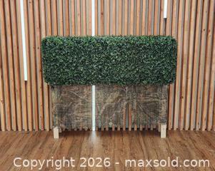MaxSold Auction: Large Box Hedge Artificial Plant #2 - Mississauga (Ontario, Canada) PARTNER MANAGED Reseller Online Auction -  Dundas Street East