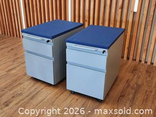 MaxSold Auction: Pair of Vintage Rolling Metal Cabinets w/ Cushion Tops - Mississauga (Ontario, Canada) PARTNER MANAGED Reseller Online Auction -  Dundas Street East