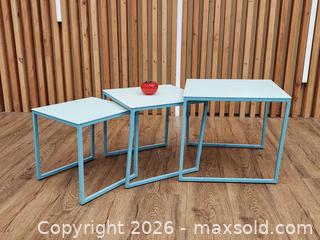 MaxSold Auction: Refinished Designer Aluminum Nesting Tables - Mississauga (Ontario, Canada) PARTNER MANAGED Reseller Online Auction -  Dundas Street East