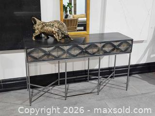 MaxSold Auction: Solid Mango Wood Mercana Hogarth Console Table - Mississauga (Ontario, Canada) PARTNER MANAGED Reseller Online Auction -  Dundas Street East