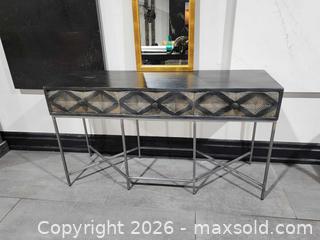 MaxSold Auction: Solid Mango Wood Mercana Hogarth Console Table - Mississauga (Ontario, Canada) PARTNER MANAGED Reseller Online Auction -  Dundas Street East