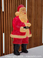 MaxSold Auction: Vintage 1950's Hard Plastic 17" Light-up Santa Claus - Mississauga (Ontario, Canada) PARTNER MANAGED Reseller Online Auction -  Dundas Street East