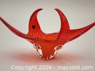 MaxSold Auction: Vintage Chalet Canada 18" Art Glass Centerpiece - Mississauga (Ontario, Canada) PARTNER MANAGED Reseller Online Auction -  Dundas Street East