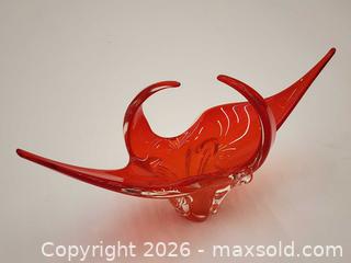 MaxSold Auction: Vintage Chalet Canada 18" Art Glass Centerpiece - Mississauga (Ontario, Canada) PARTNER MANAGED Reseller Online Auction -  Dundas Street East