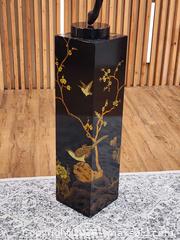 MaxSold Auction: Vintage Chinese Black Lacquer Display Pedestal - Mississauga (Ontario, Canada) PARTNER MANAGED Reseller Online Auction -  Dundas Street East