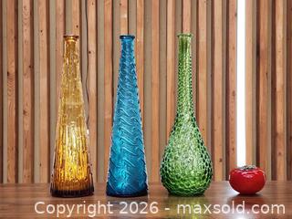 MaxSold Auction: Vintage Genie Bottles - Blue Wave, Green Bubble & Amber Wax Drip - Mississauga (Ontario, Canada) PARTNER MANAGED Reseller Online Auction -  Dundas Street East