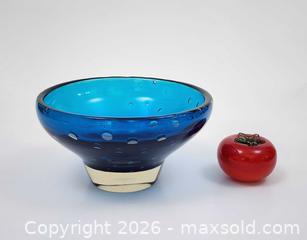 MaxSold Auction: Vintage MCM 1968 Milan Matelak Controlled Bubble Art Glass - Mississauga (Ontario, Canada) PARTNER MANAGED Reseller Online Auction -  Dundas Street East