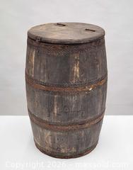 MaxSold Auction: Vintage Wood Barrel Umbrella Stand & Decorative Storage Container - Mississauga (Ontario, Canada) PARTNER MANAGED Reseller Online Auction -  Dundas Street East