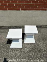 MaxSold Auction: White Geometric Side Tables (2) - Toronto (Ontario, Canada) PARTNER MANAGED Downsizing Online Auction -  Risa Boulevard