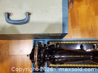 MaxSold Auction: Antique sewing machine in carrying case - Ottawa (Ontario, Canada) SELLER MANAGED Downsizing Online Auction - Brennan Avenue