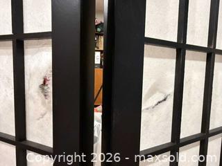 MaxSold Auction: Triple fold black and white room divider - Ottawa (Ontario, Canada) SELLER MANAGED Downsizing Online Auction - Brennan Avenue