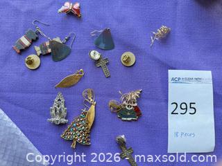 MaxSold Auction: Mixed Brooch/Pin Lot - 18 Gold & Silver-Tone Pieces - Santa Monica (California, USA) PARTNER MANAGED Estate Sale Online Auction - 18th Street