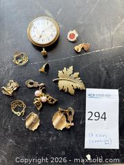 MaxSold Auction: Mixed Jewelry Lot 11–20 Pieces Gold Tone & 14K Elements - Santa Monica (California, USA) PARTNER MANAGED Estate Sale Online Auction - 18th Street