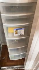 MaxSold Auction: Organizers and Household Items - Toronto (Ontario, Canada) Downsizing Online Auction - Rosedale Valley Road (CONDO)