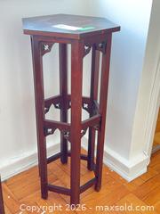MaxSold Auction: Plant Stand  - Toronto (Ontario, Canada) Downsizing Online Auction - Rosedale Valley Road (CONDO)