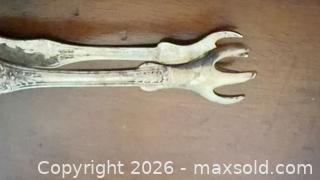 MaxSold Auction: Sterling tongs - Toronto (Ontario, Canada) Downsizing Online Auction - Rosedale Valley Road (CONDO)