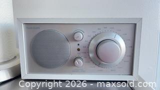 MaxSold Auction: Tivoli Radio  - Toronto (Ontario, Canada) Downsizing Online Auction - Rosedale Valley Road (CONDO)