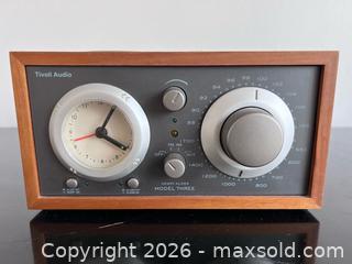 MaxSold Auction: Tivoli Radio - Toronto (Ontario, Canada) Downsizing Online Auction - Rosedale Valley Road (CONDO)