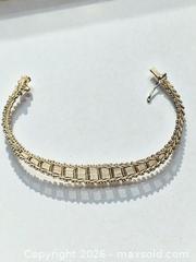 MaxSold Auction: Sterling Silver Chain Bracelet 6" Length 8.42g - Esquimalt (British Columbia, Canada) PARTNER MANAGED Estate Sale Online Auction - Lampson Street
