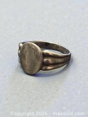 MaxSold Auction: Sterling Silver Signet Ring Size 6.75 2.22g - Esquimalt (British Columbia, Canada) PARTNER MANAGED Estate Sale Online Auction - Lampson Street