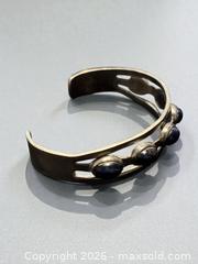 MaxSold Auction: Sterling Silver Sodalite 19.35g - Esquimalt (British Columbia, Canada) PARTNER MANAGED Estate Sale Online Auction - Lampson Street