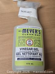 MaxSold Auction: Mrs Meyers Lot of 4 Vinegar Gel Spray and Kitchen Basics Bundle New Unopened - Toronto (Ontario, Canada) PARTNER MANAGED Reseller Online Auction - Mcadam Avenue