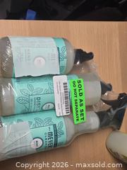 MaxSold Auction: Mrs Meyers Lot of 4 Vinegar Gel Spray and Kitchen Basics Bundle New Unopened - Toronto (Ontario, Canada) PARTNER MANAGED Reseller Online Auction - Mcadam Avenue
