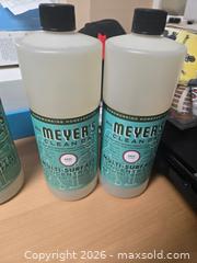 MaxSold Auction: Mrs Meyers Multisurface Lot of 4 New Unopened 946ml each - Toronto (Ontario, Canada) PARTNER MANAGED Reseller Online Auction - Mcadam Avenue