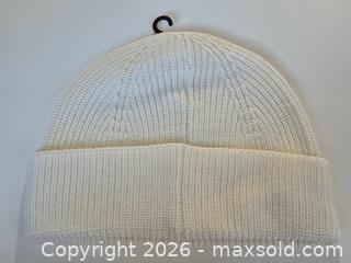 MaxSold Auction: Tilley Off White Merino Wool Cap New with Tag - Toronto (Ontario, Canada) PARTNER MANAGED Reseller Online Auction - Mcadam Avenue