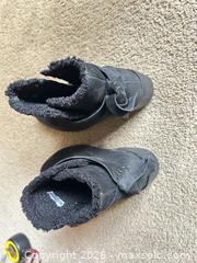 MaxSold Auction: ALDO Women's Black Suede Ankle Boots US 8.5 - Raleigh (North Carolina, USA) PARTNER MANAGED Downsizing Online Auction -  Tipping Circle