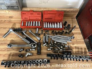 MaxSold Auction: Assorted Chrome Plated Socket Set with Ratchets & Case - Raleigh (North Carolina, USA) PARTNER MANAGED Downsizing Online Auction -  Tipping Circle