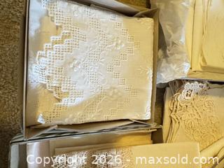 MaxSold Auction: Assorted Vintage White & Ivory Linens - Embroidery & Lace - Raleigh (North Carolina, USA) PARTNER MANAGED Downsizing Online Auction -  Tipping Circle